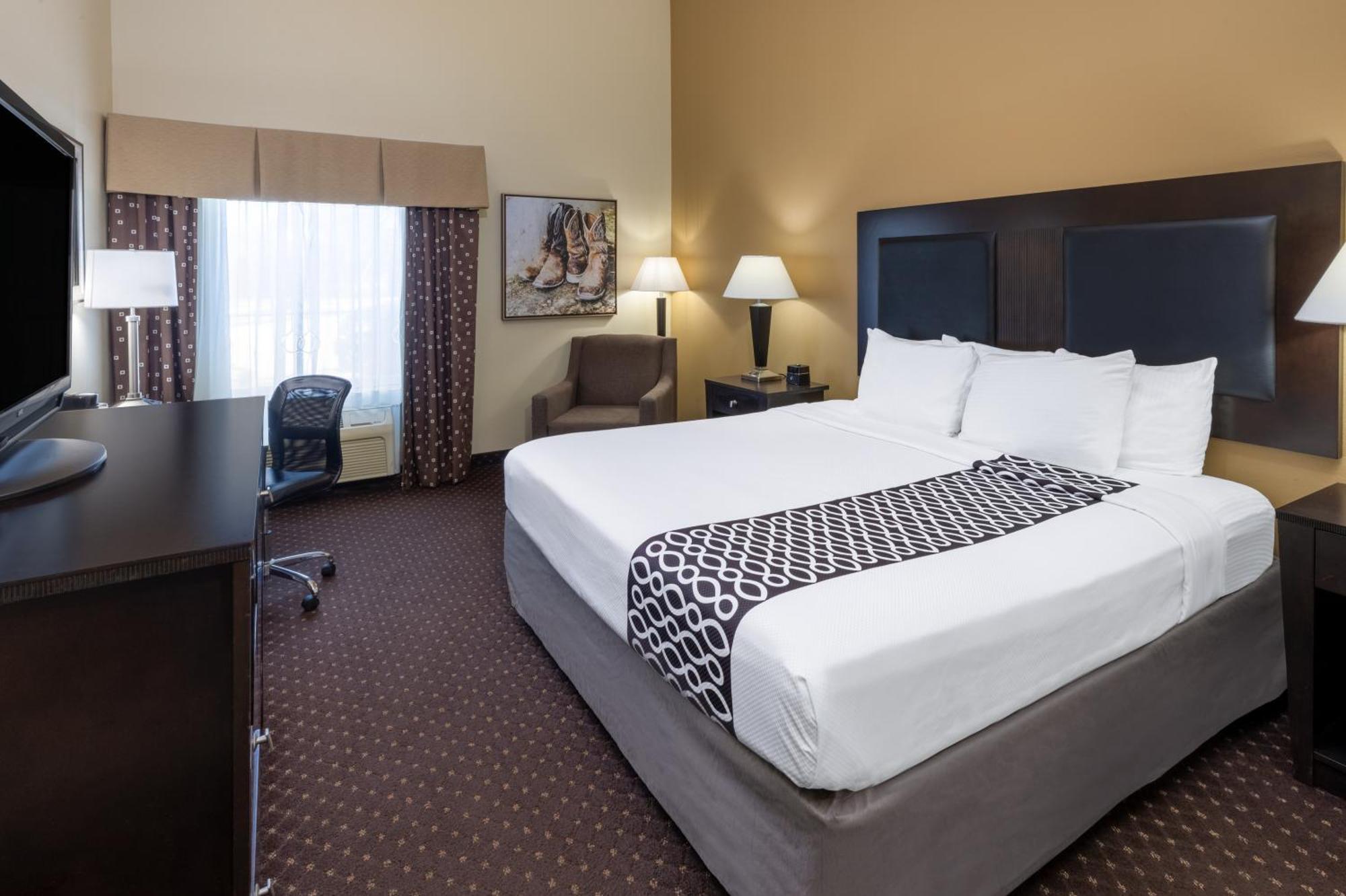 La Quinta By Wyndham Houston New Caney Bagian luar foto